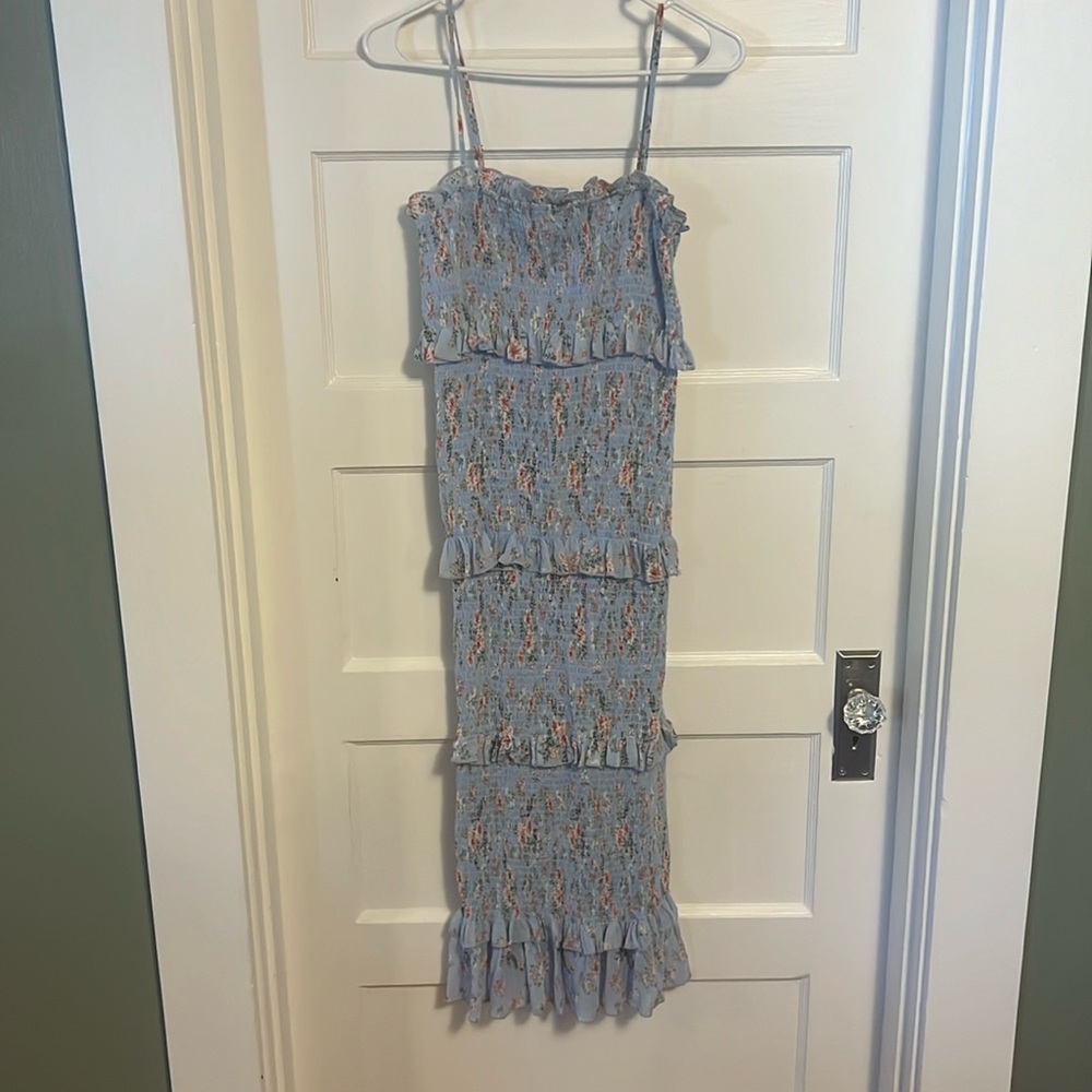 Mable Ruched Midi dress - Picture 2 of 4